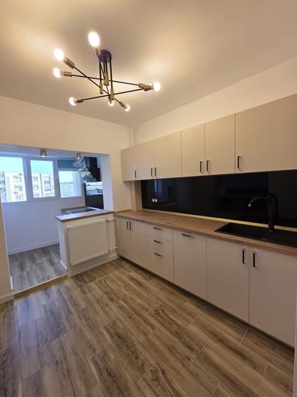 Apartament cu 2 camere decomandat în Vatra Luminoasă