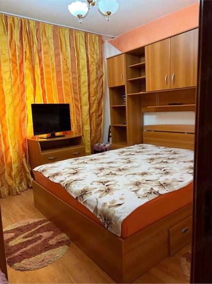 Apartament cu 2 camere decomandat în Debarcader