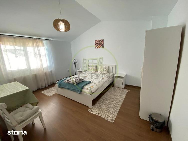 Casă cu 5 camere cu Teren 3000 Mp în Sava