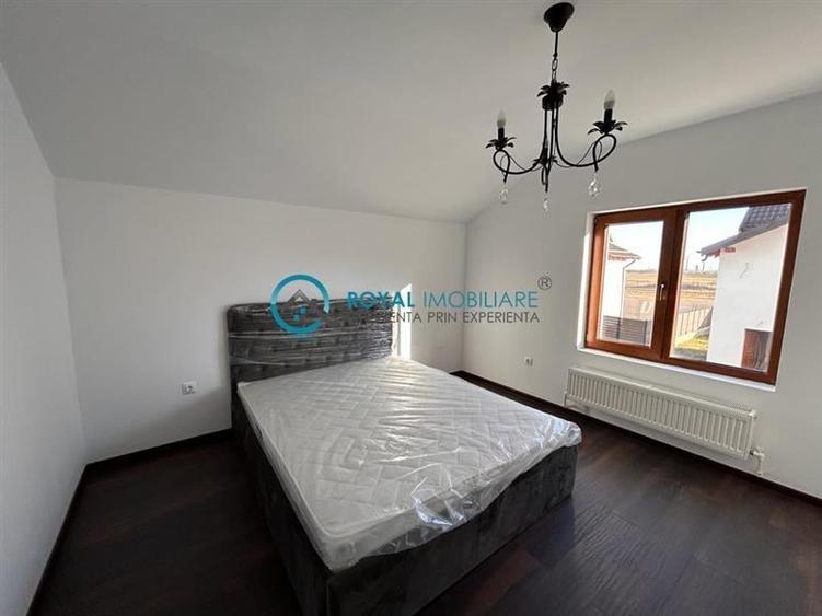 Duplex cu 4 camere cu Canalizare în Strejnicu
