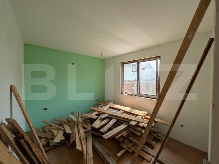 Casă individuală cu 5 camere cu Teren 141 Mp în Moreni