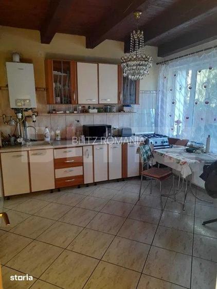 Casa de vanzare - 218 mp utili si 470 mp teren - Bardesti