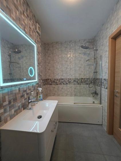 Apartament cu 3 camere decomandat, mobilat în Politehnica