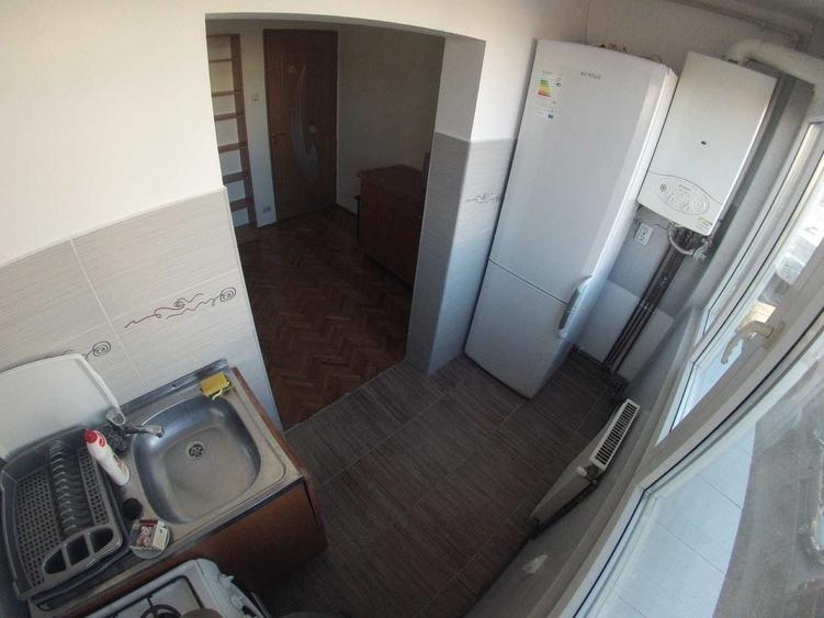 Apartament cu 2 camere decomandat în Exterior Vest