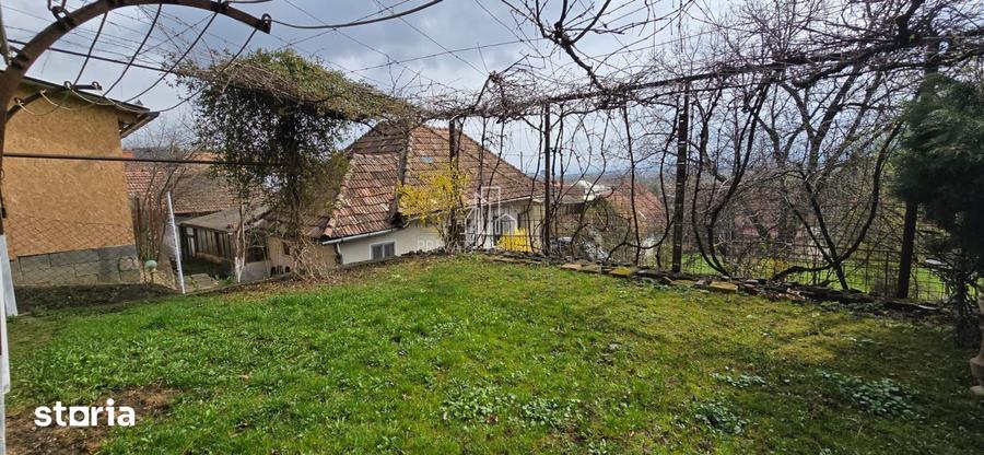 Casă cu 2 camere cu Teren 3080 Mp în Sighișoara