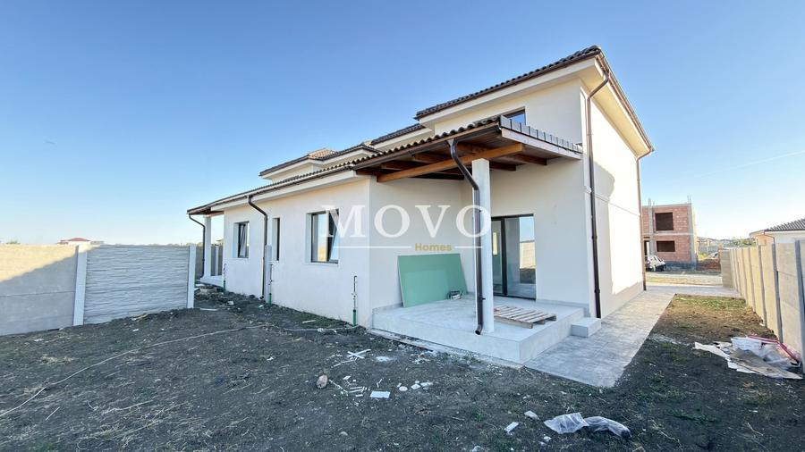 Duplex cu 4 camere cu Canalizare în Moșnița Nouă