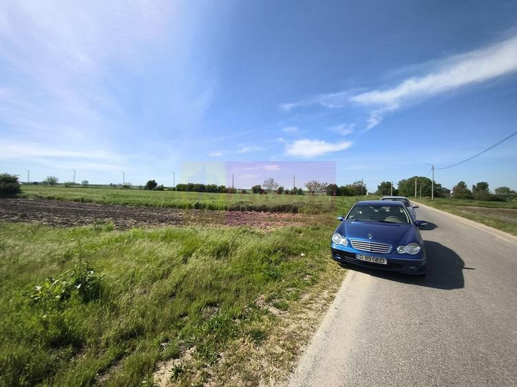 Teren Construcții intravilan de 4770 mp, în Dărăști-Ilfov