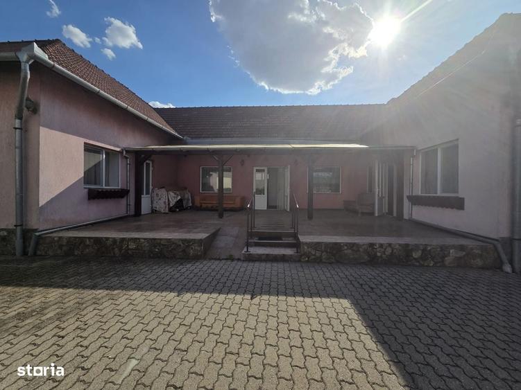 Casă cu 4 camere cu Teren 1440 Mp în Mișca