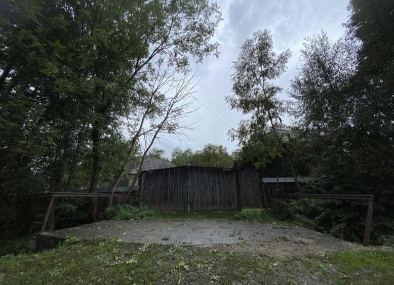 Casă cu 4 camere în Sat-Șugatag