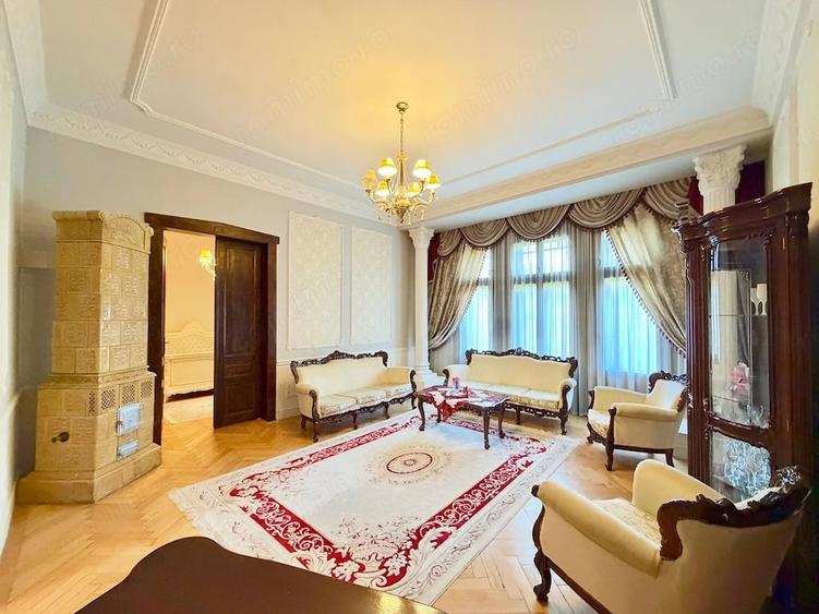 Apartament cu 3 camere semidecomandat în Sinaia