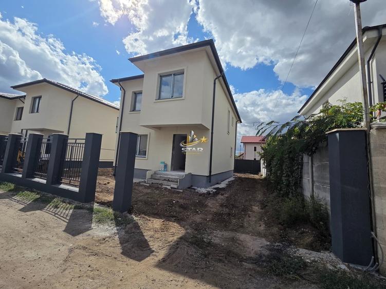 Casă cu 4 camere cu Teren 250 Mp în Haliu