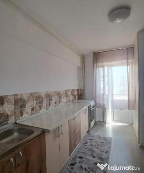 Apartament cu 2 camere decomandat, mobilat în B-dul București