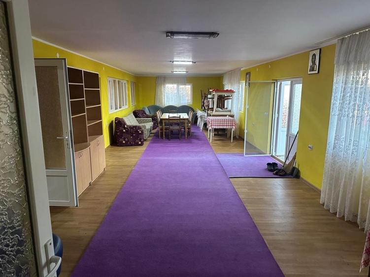 Casă cu 4 camere în Broscăuți