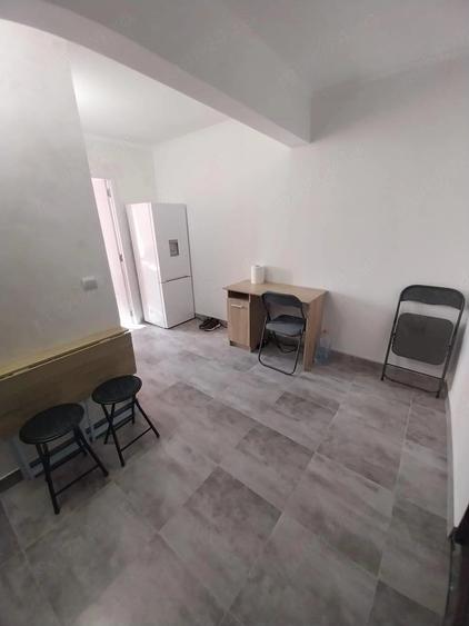 Garsonieră decomandată în Ciupercenii Noi