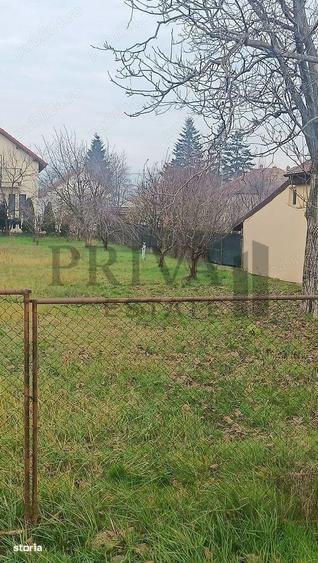 Teren de 1079 mp, în Giarmata