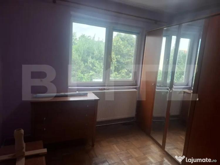 Apartament cu 3 camere decomandat în Central