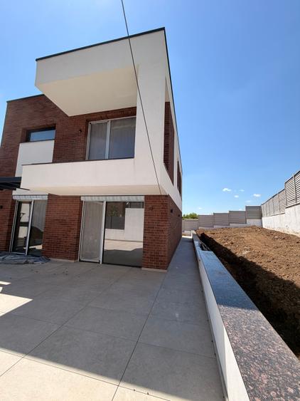 Casă individuală cu 5 camere cu Piscina în Snagov