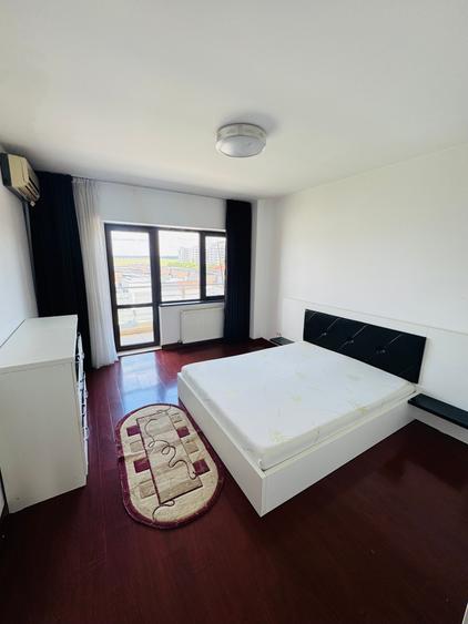 Apartament cu 3 camere decomandat în Pipera