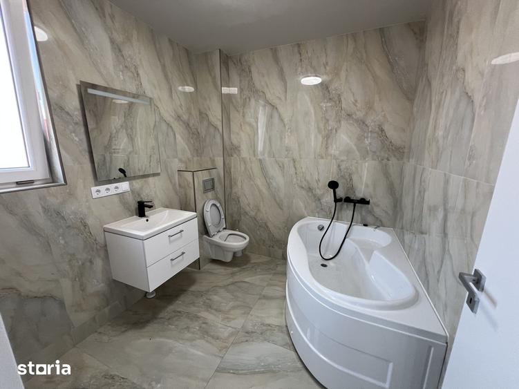 Casă cu 3 camere decomandat cu Teren 230 Mp în Reșița