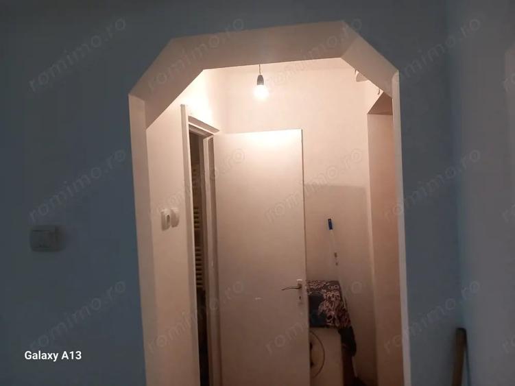Apartament cu 2 camere semidecomandat în Micro 14