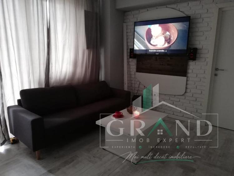 Apartament cu 2 camere semidecomandat, mobilat în Iris