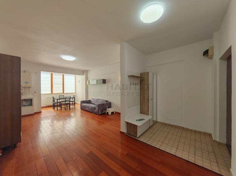Apartament cu 2 camere semidecomandat în Titan