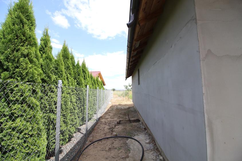 Casă individuală cu 3 camere cu Canalizare în Tătarca