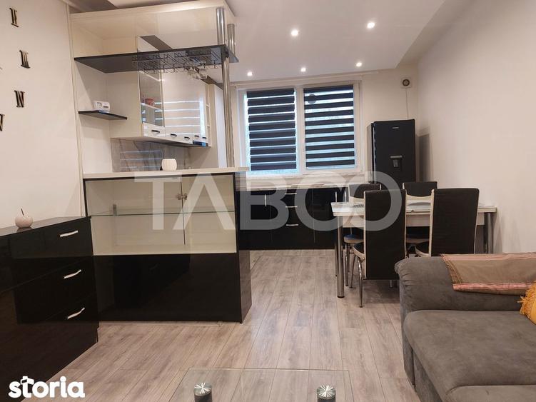 Apartament cu 2 camere decomandat, mobilat în Central