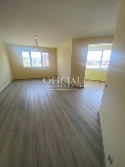Apartament cu 3 camere semidecomandat, mobilat în Florești — fotografia 3