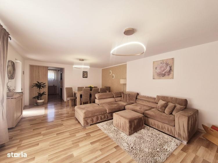 Casă cu 4 camere în Central