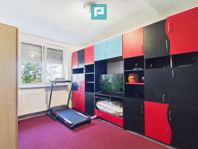 Apartament cu 2 camere decomandat, mobilat în Zimandu Nou