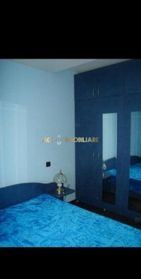 Apartament cu 3 camere semidecomandat, mobilat în Obor