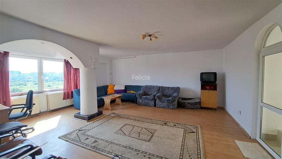 OCAZIE! Penthouse 4 camere, strada Toamnei