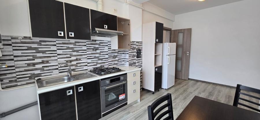 Apartament cu 2 camere semidecomandat, mobilat în Brestei