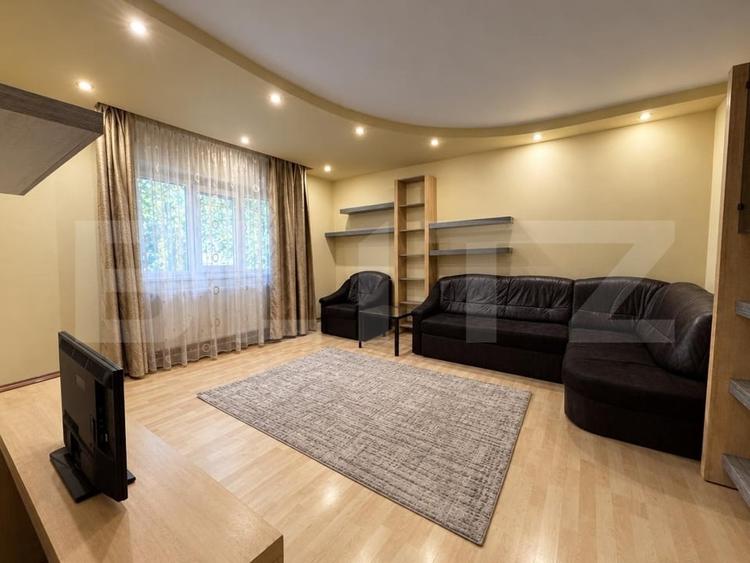 Apartament cu 3 camere decomandat, mobilat în Aradului