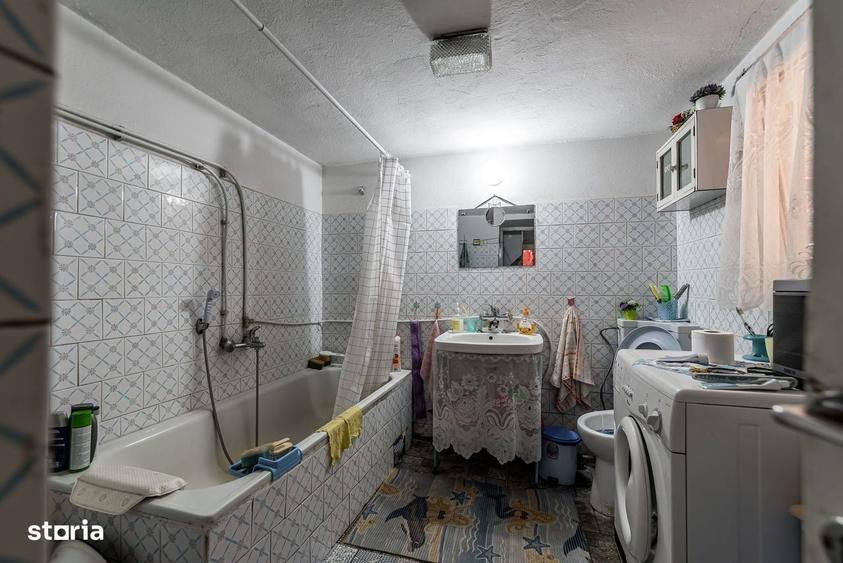 Casă cu 3 camere în Central