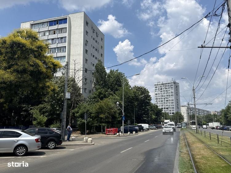 Apartament cu 3 camere decomandat în Jilava