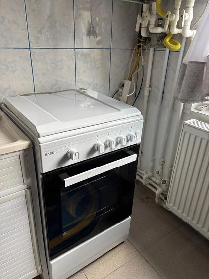 Garsonieră decomandată în Petros