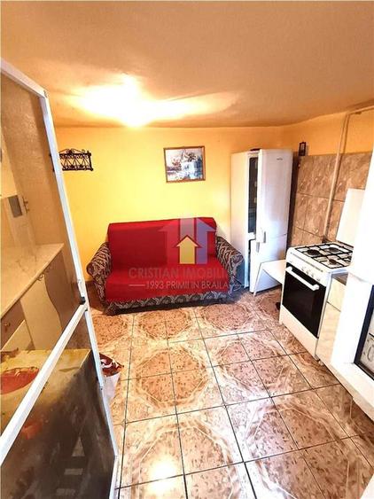Casă individuală cu 5 camere cu Canalizare în Central