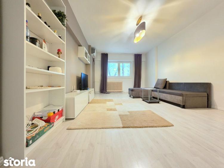 Apartament cu 3 camere, mobilat în Văcăresti