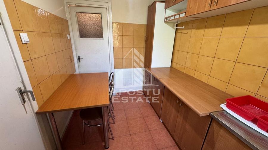 Apartament cu 2 camere semidecomandat în Tipografilor