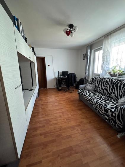 Apartament cu 4 camere decomandat, mobilat în Mănăștur