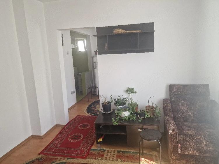 Apartament cu 2 camere semidecomandat în Dărmănești