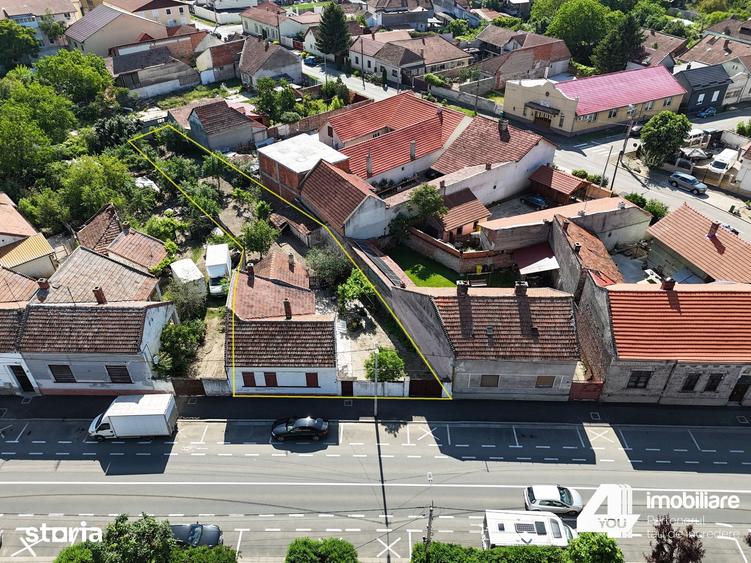 Casă cu 3 camere cu Teren 749 Mp în Central