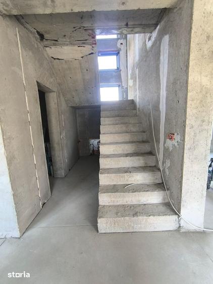 Casă cu 4 camere cu Teren 375 Mp în Valea Ursului