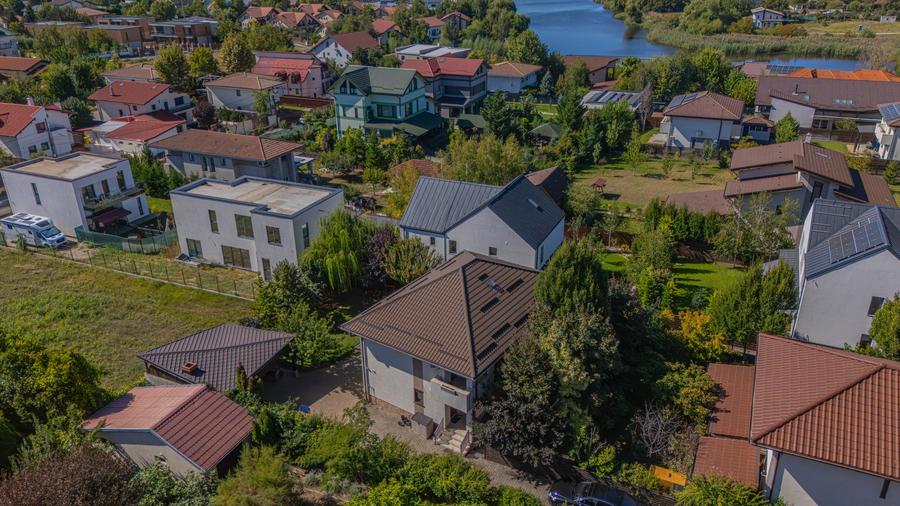 Casă de familie,  pod amenajat, complet mobilata si utilata,  grădină matura - 49