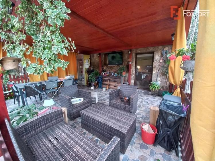 Casă cu Teren 3000 Mp în Plopi