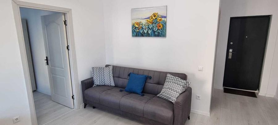 Apartament cu 2 camere semidecomandat în Turnișor