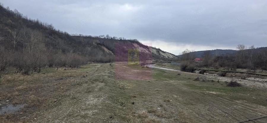 Teren de 1006 mp, în Brebu