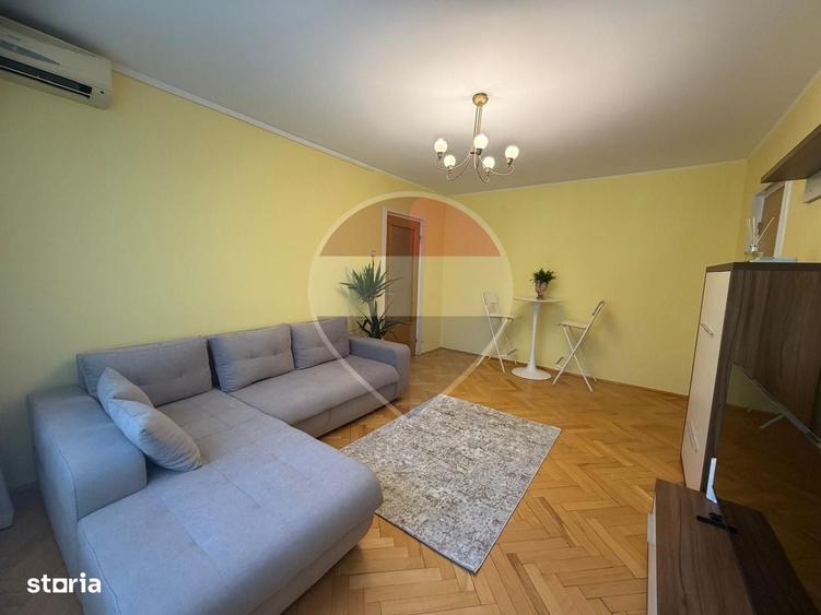 Apartament cu 3 camere în Drumul Taberei